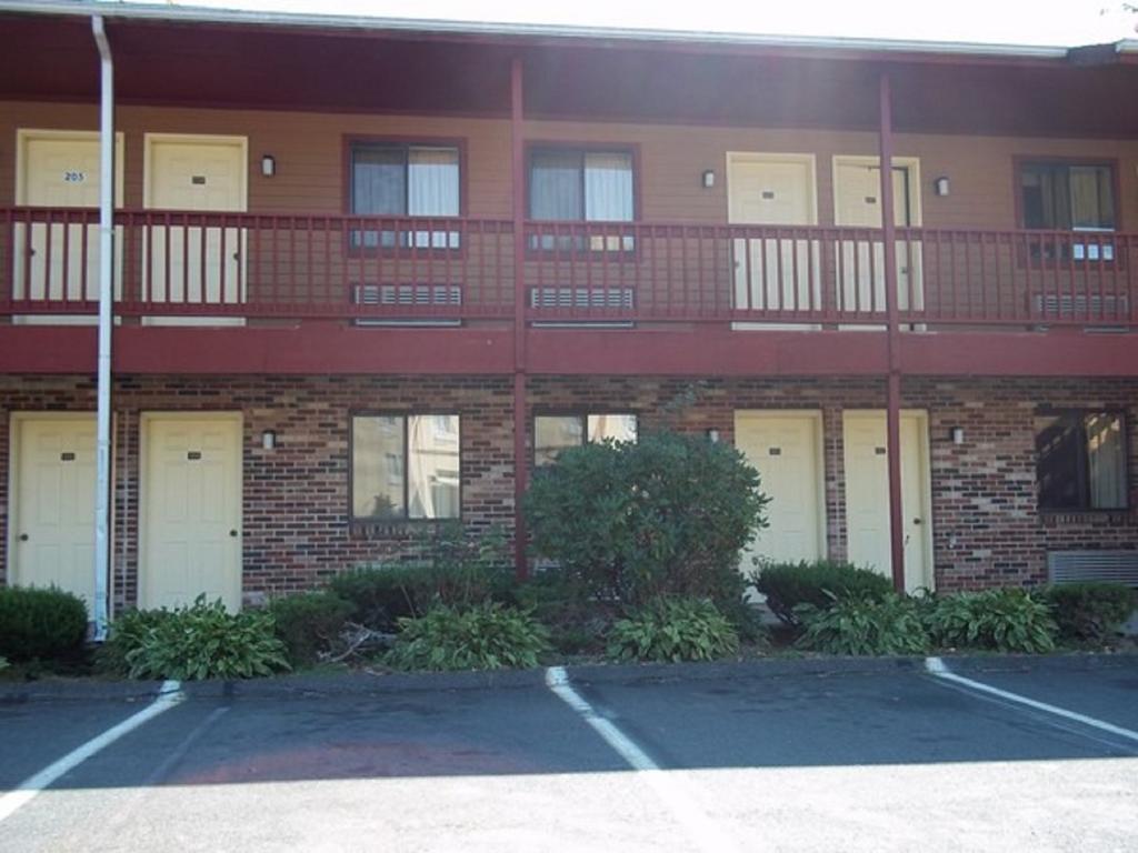 Naugatuck Motor Lodge Bagian luar foto